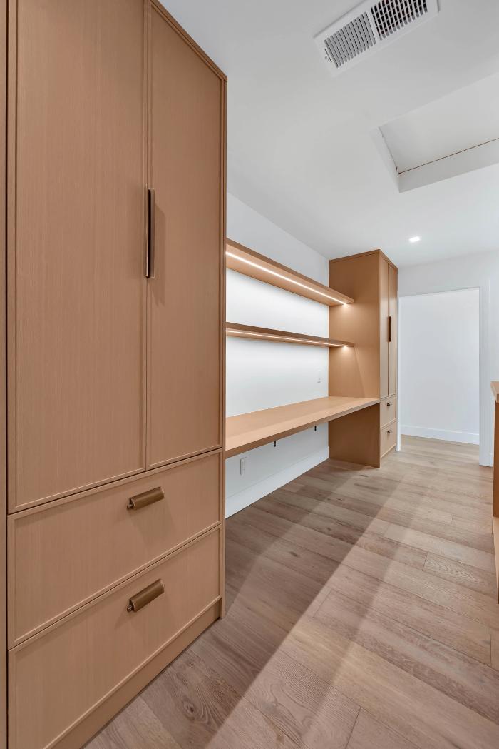 Walnut Creek — white oak built-in wardrobe with LED lighting