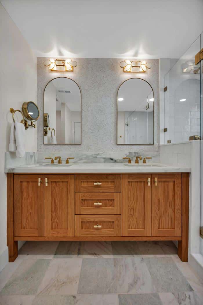 San Carlos master suite — double vanity with mirrors
